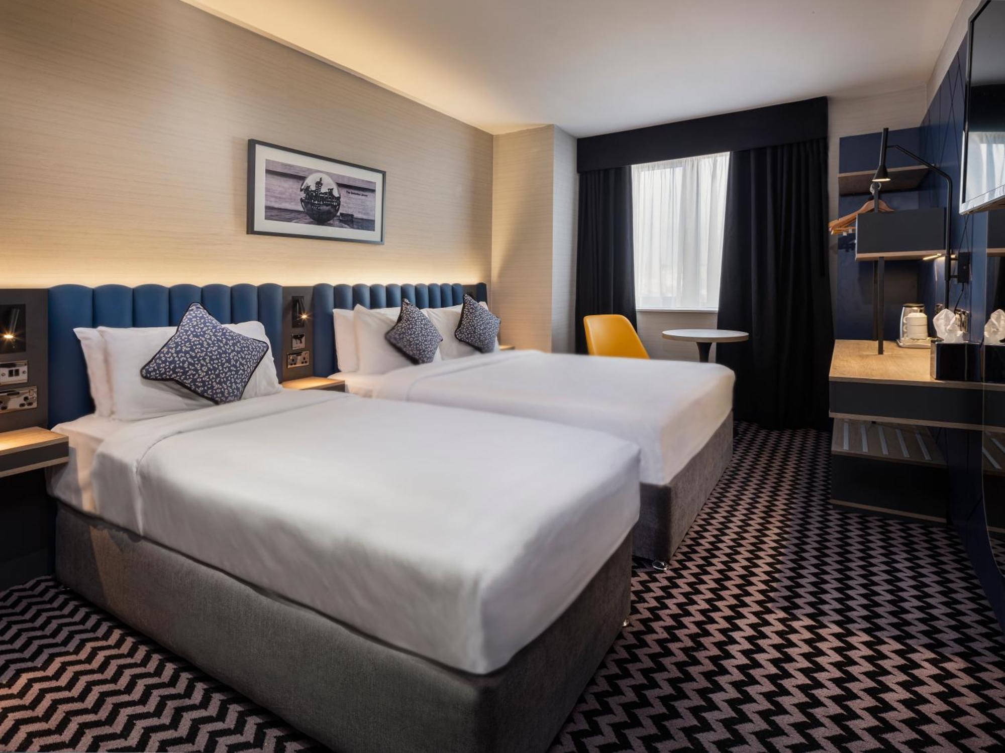 Academy Plaza Hotel Dublin Exterior photo